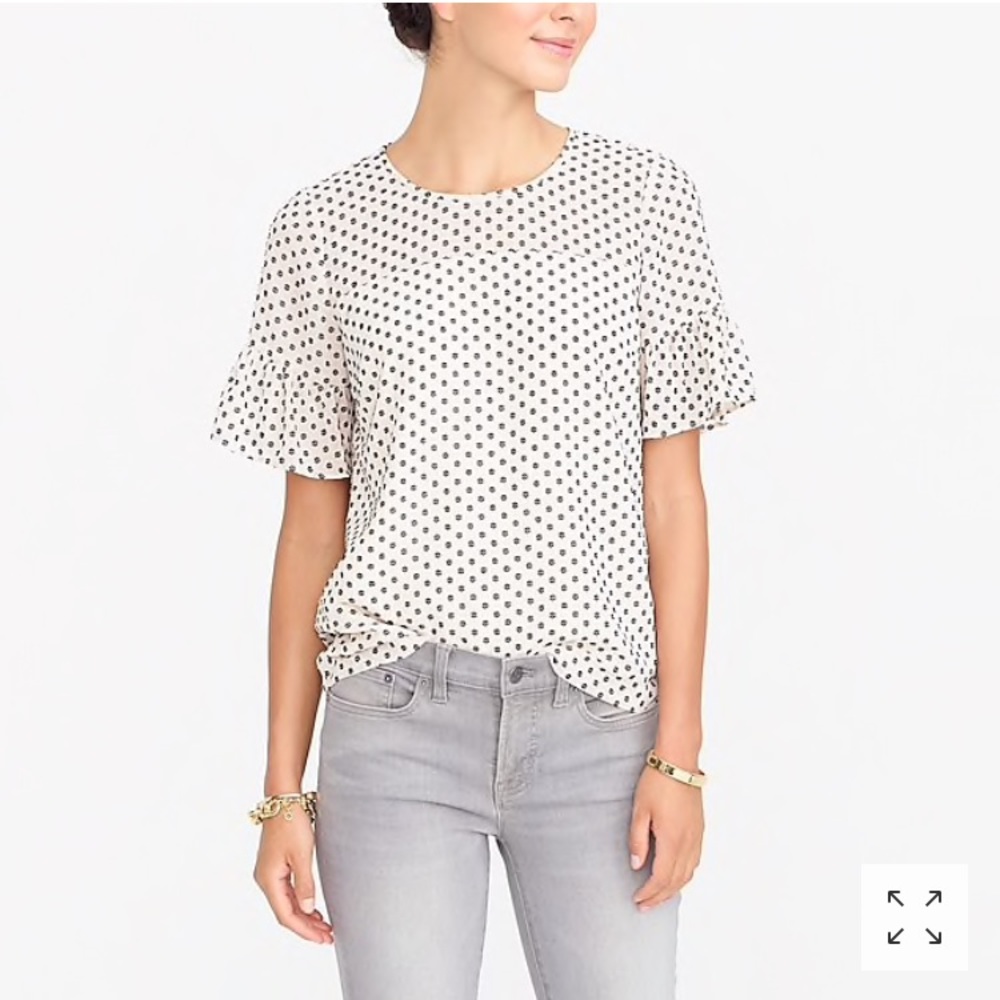 Ruffle sleeve shirt